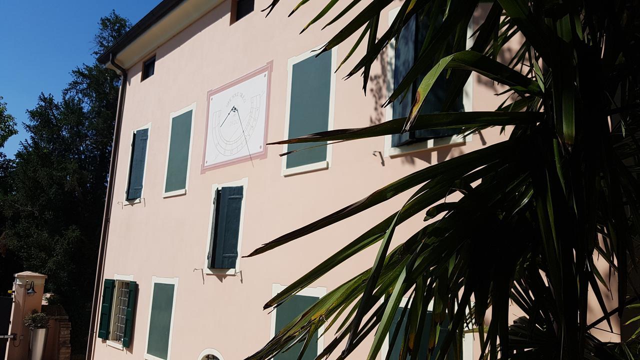 La Corte Dei Sogni Modène